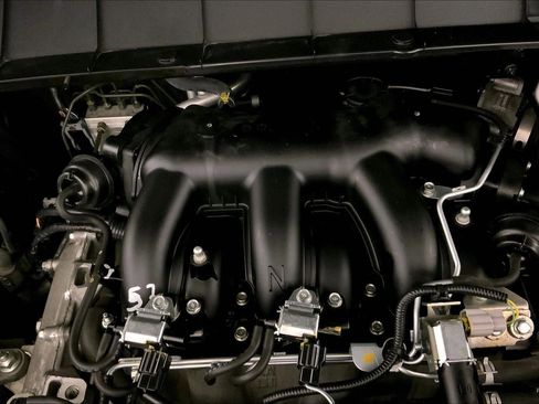 Used 2025 Nissan Pathfinder SV image 31