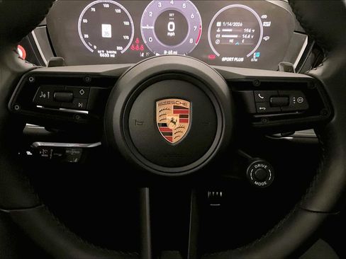 Used 2025 Porsche Cayenne S image 18