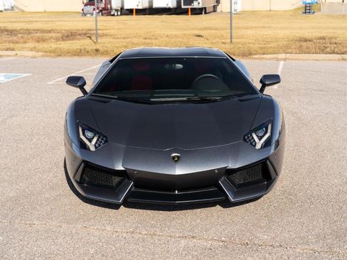 Used 2014 Lamborghini Aventador LP 700-4 AWD/4WD image 2
