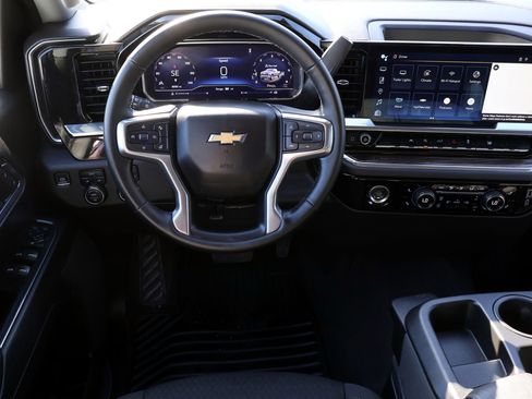 Used 2024 Chevrolet Silverado 1500 LT image 16