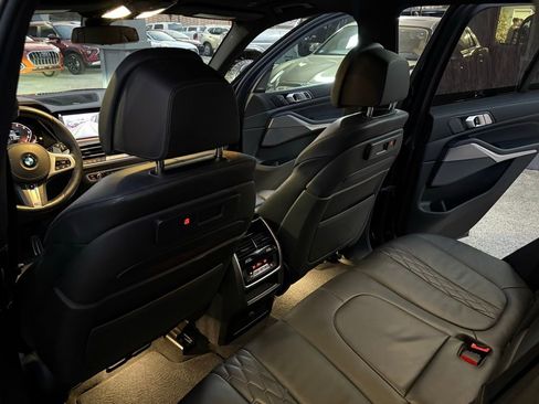 Used 2020 BMW X5 M50i w/ Premium Package image 31