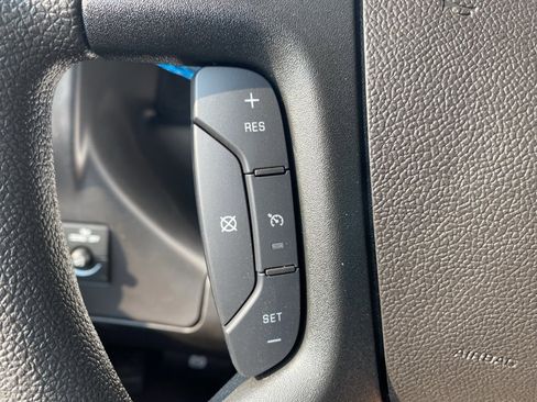 New 2025 Chevrolet Express 3500 w/ Driver Convenience Package image 25