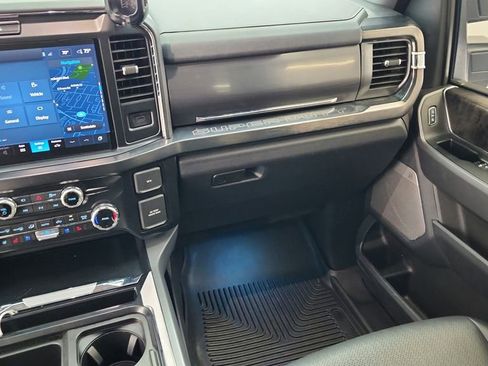 Used 2025 Ford F250 Lariat w/ Lariat Ultimate Package image 25