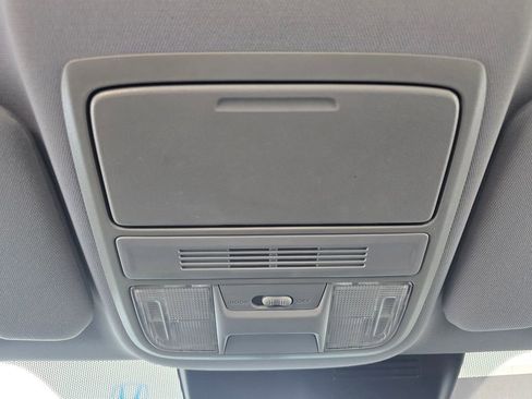 Used 2022 Honda CR-V LX image 16