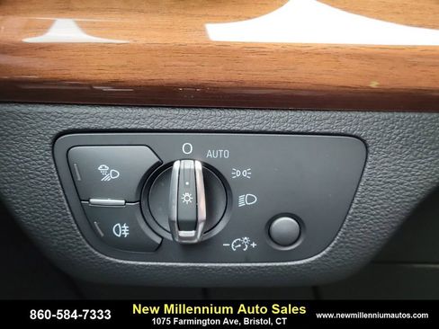 Used 2025 Audi Q5 2.0T Premium w/ Convenience Plus Package image 22