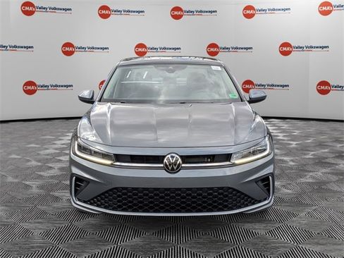 New 2026 Volkswagen Jetta SE image 2