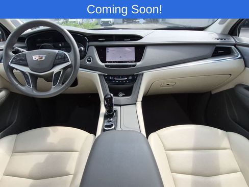 Used 2023 Cadillac XT5 Premium Luxury AWD/4WD image 15