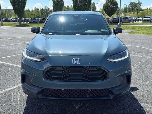 Used 2024 Honda HR-V Sport image 16