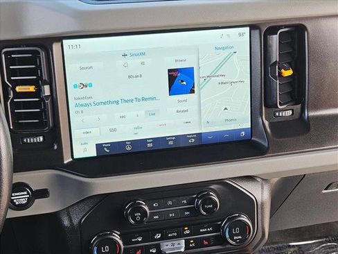 Used 2023 Ford Bronco Badlands image 13