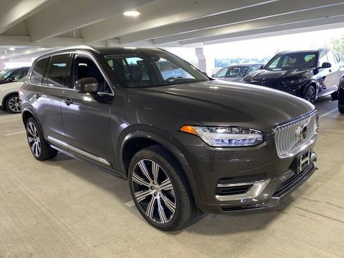 Used 2024 Volvo XC90 T8 Plus AWD/4WD image 6