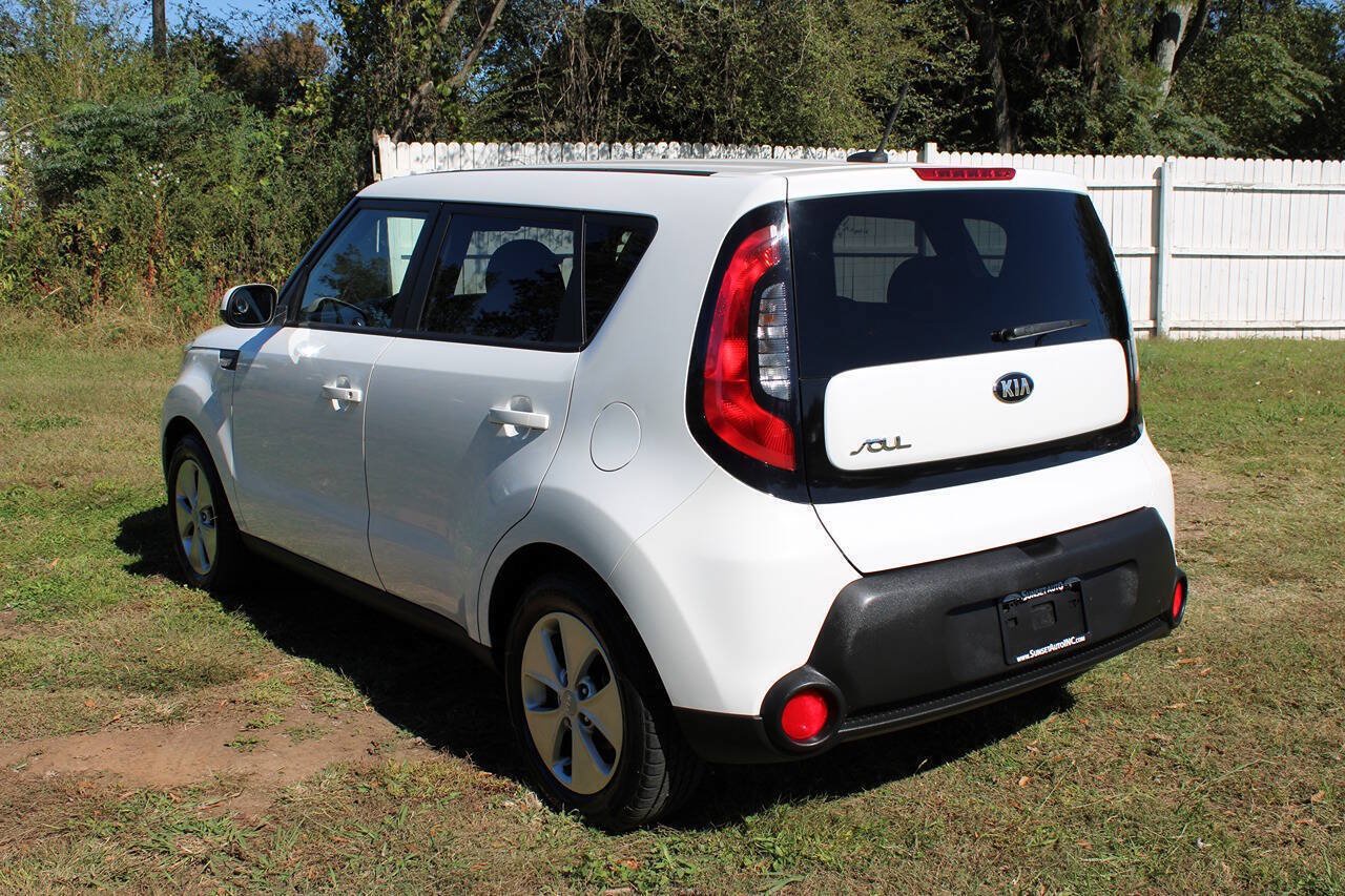 Used 2014 Kia Soul FWD image 9