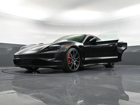 Certified 2023 Porsche Taycan 4S image 40