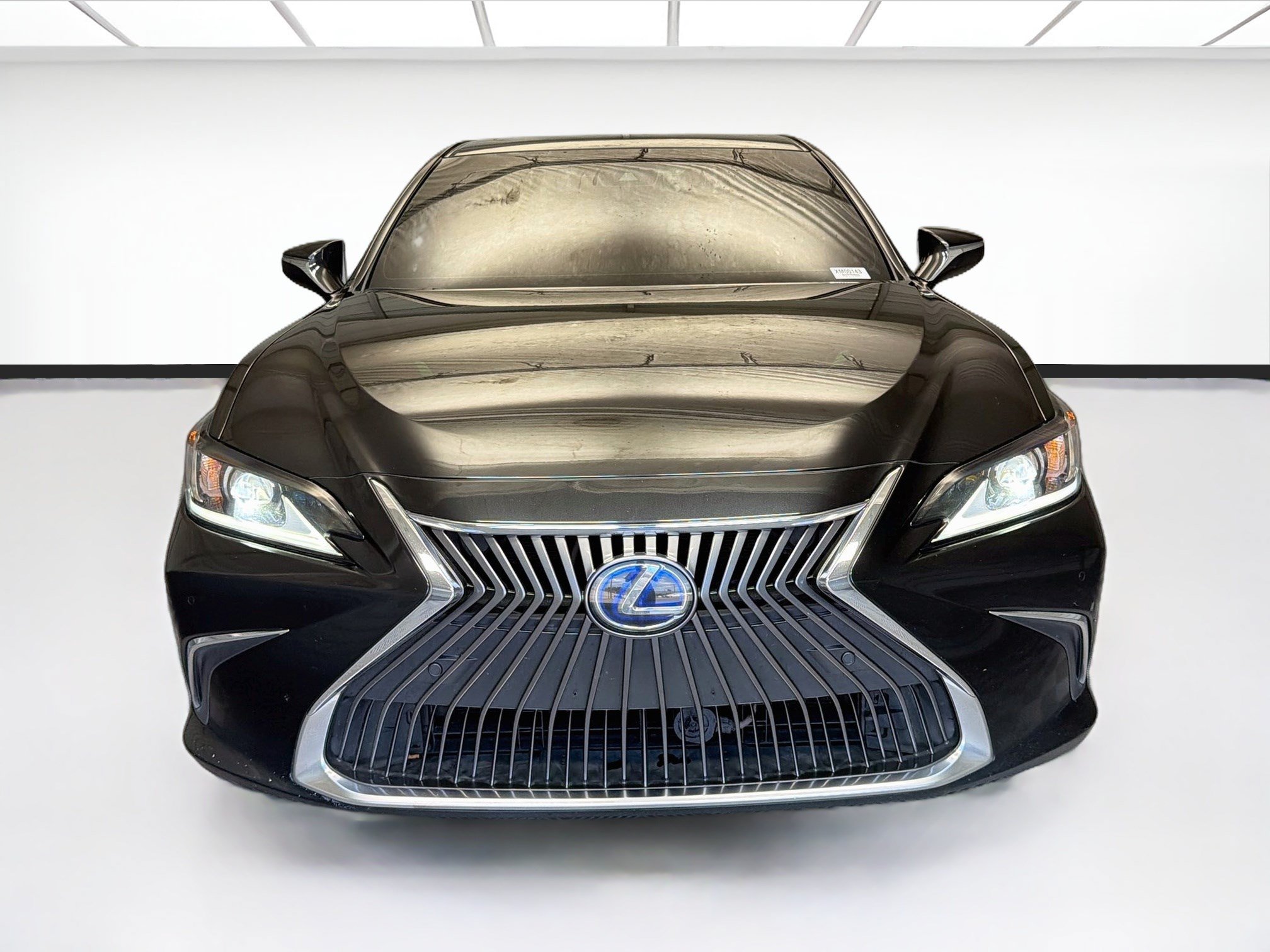Used 2021 Lexus ES 300h w/ Premium Package FWD image 2