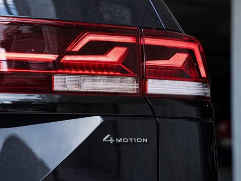 New 2026 Volkswagen Atlas Peak Edition image 6