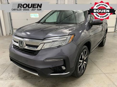 Used 2022 Honda Pilot Touring image 1