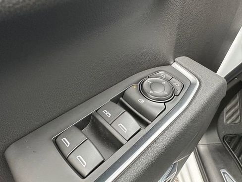 New 2025 GMC Sierra 1500 Elevation image 25