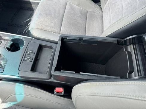 Certified 2017 Toyota Camry XSE FWD image 88