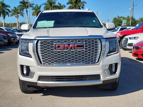 Used 2023 GMC Yukon Denali image 2