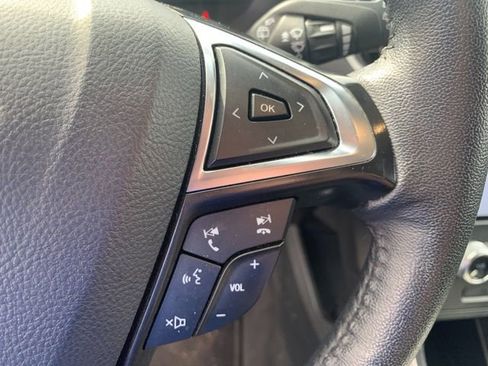 Used 2024 Ford Edge SEL image 25