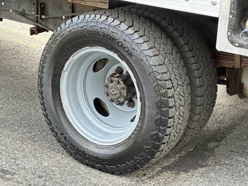 Used 2013 Ford E-350 and Econoline 350 Super Duty w/ Payload Pkg image 20