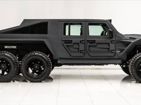 Used 2025 Jeep Gladiator Sport image 5