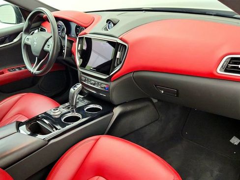 Used 2023 Maserati Ghibli Modena RWD image 24
