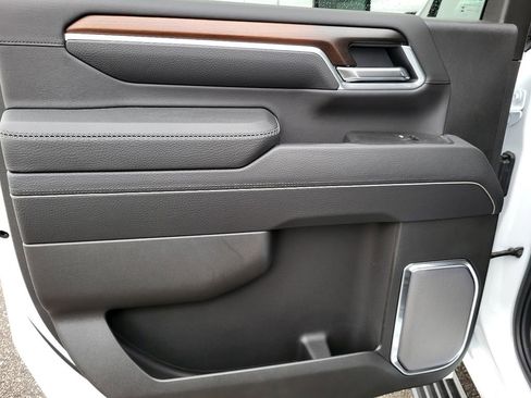 New 2025 GMC Sierra 2500 Denali w/ Denali Reserve Package image 38