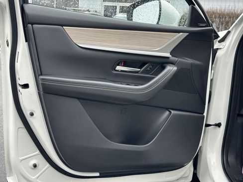 Certified 2024 MAZDA CX-90 Plug-In Hybrid w/ Premium Pkg image 16