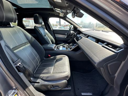 Used 2018 Land Rover Range Rover Velar R-Dynamic SE image 13