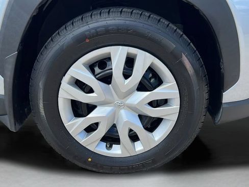 Used 2022 Toyota Corolla Cross L FWD image 29