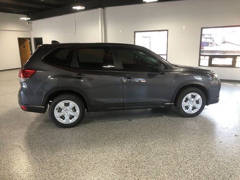 Used 2022 Subaru Forester AWD/4WD image 6