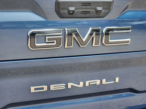 Used 2024 GMC Sierra 2500 Denali Ultimate AWD/4WD image 11