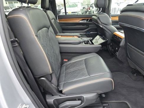 Used 2024 Jeep Grand Wagoneer L Series III image 23