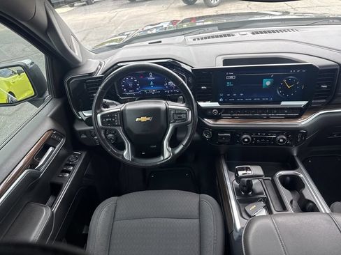 Used 2023 Chevrolet Silverado 1500 LT w/ Z71 Off-Road Package AWD/4WD image 25