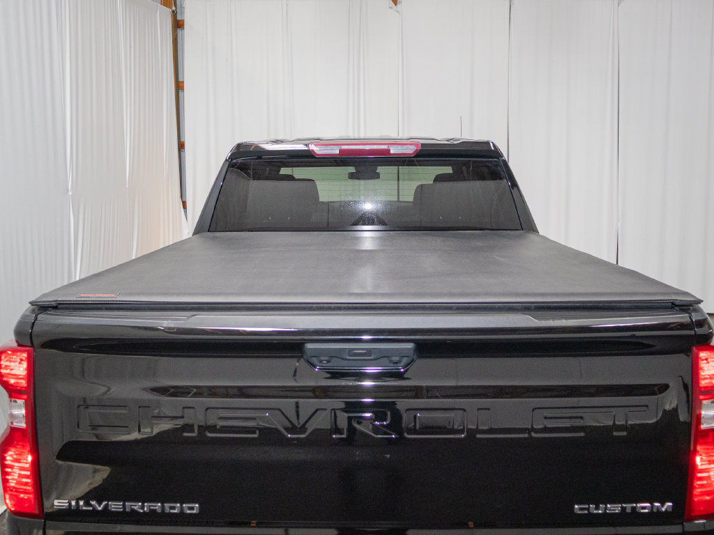Used 2023 Chevrolet Silverado 1500 Custom AWD/4WD image 4