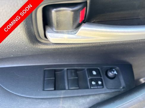 Used 2021 Toyota Corolla LE FWD image 15