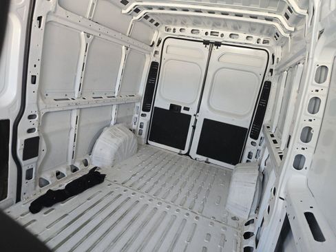 Used 2025 RAM ProMaster 2500 w/ Convenience Group FWD image 23