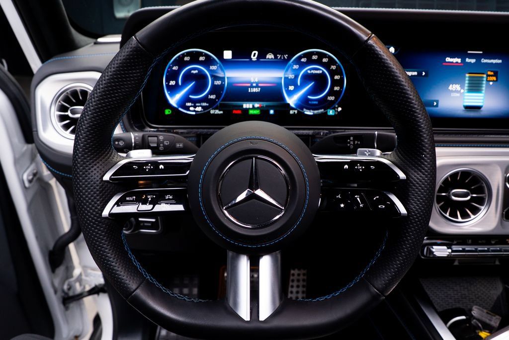 Used 2025 Mercedes-Benz G 580 w/ EQ Technology image 37