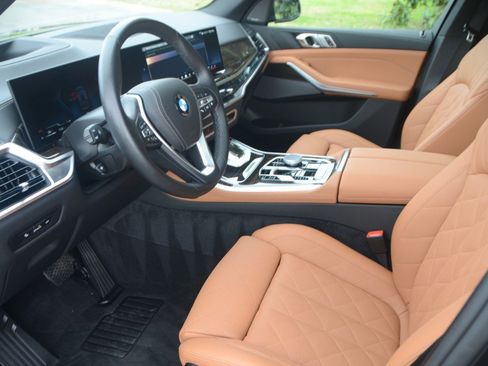 Used 2026 BMW X5 xDrive40i image 2