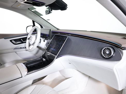 Used 2023 Mercedes-Benz EQE 350+ 4MATIC SUV w/ Exclusive Trim Package image 46