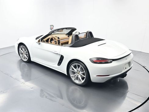 Certified 2017 Porsche 718 Boxster RWD image 42