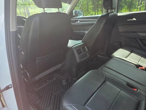 Used 2021 Volkswagen Atlas SE FWD image 18