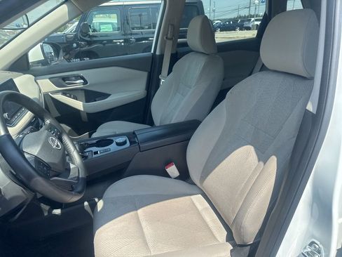 Used 2025 Nissan Rogue SV AWD/4WD image 20