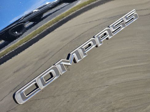 New 2026 Jeep Compass Latitude image 14