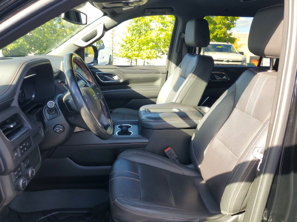 Certified 2023 Chevrolet Suburban RST w/ Luxury Package AWD/4WD image 5