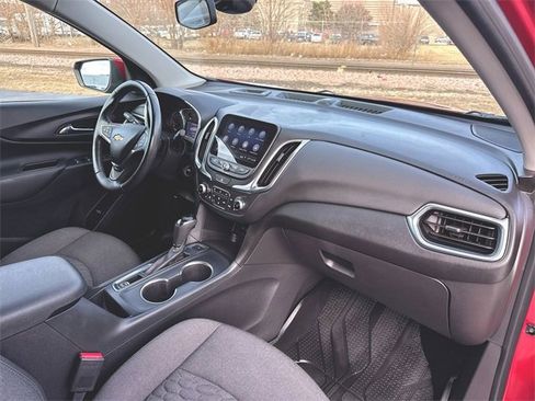 Used 2021 Chevrolet Equinox LT image 28