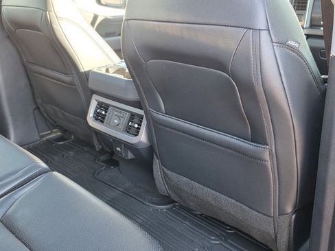 New 2026 Ford F250 Lariat w/ Black Appearance Package image 43