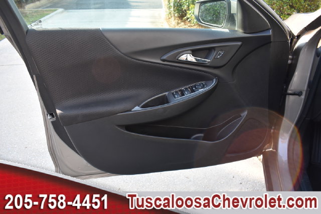 Certified 2025 Chevrolet Malibu LT FWD image 18