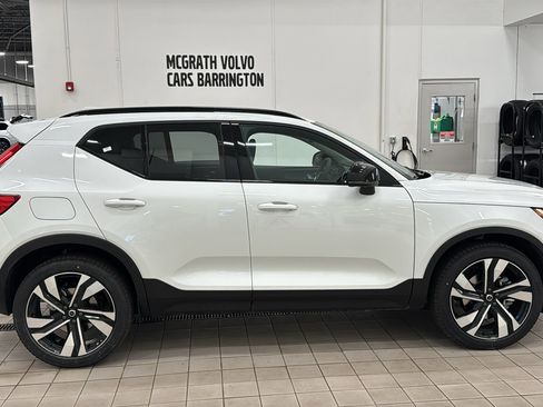 New 2026 Volvo XC40 B5 Plus w/ Protection Package Premier image 4
