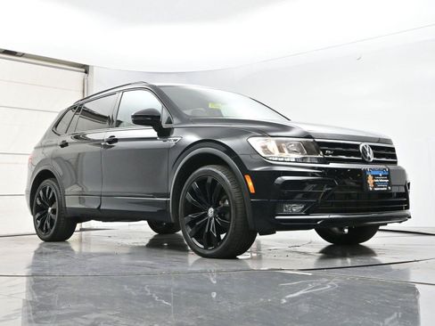 Used 2021 Volkswagen Tiguan SE R-Line AWD/4WD image 28
